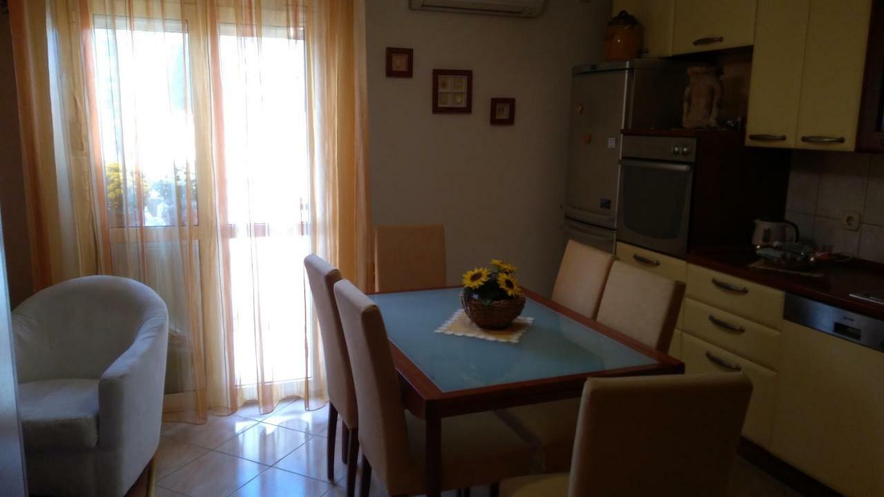 Apartment Tatjana Vis Luaran gambar