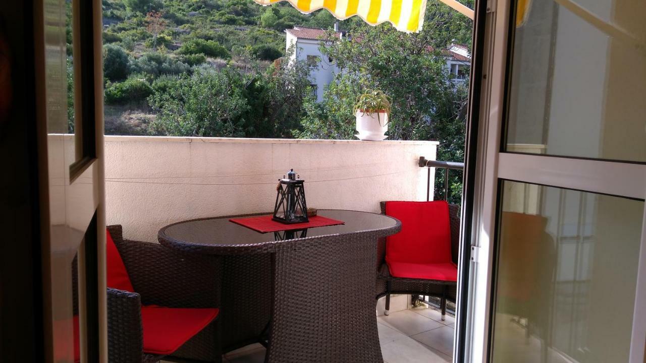 Apartment Tatjana Vis Luaran gambar